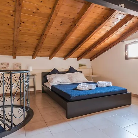 Domus San Nicola Apartment *