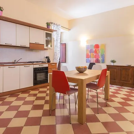 Domus San Nicola Apartment *